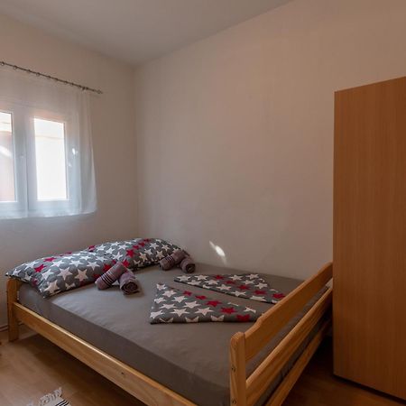 Apartman Kristo Vir Exterior foto