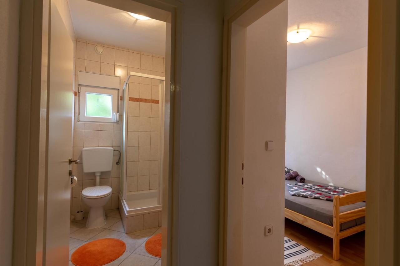 Apartman Kristo Vir Exterior foto