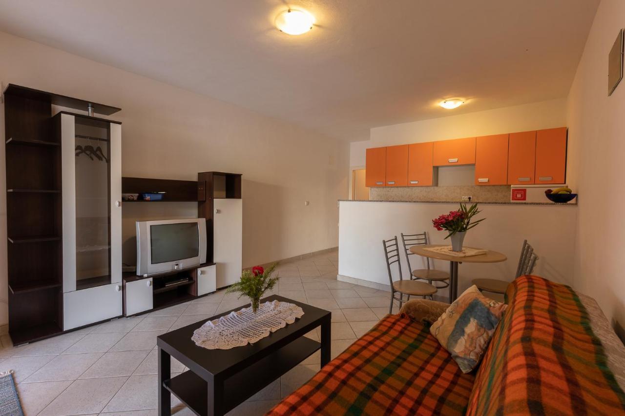 Apartman Kristo Vir Exterior foto