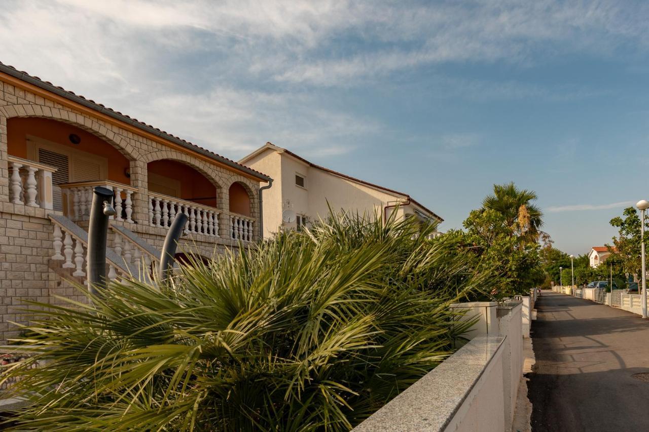 Apartman Kristo Vir Exterior foto